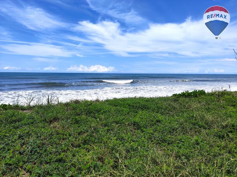 Remax real estate, Nicaragua, La California, Five Beach Lots For Sale As A Single Package!